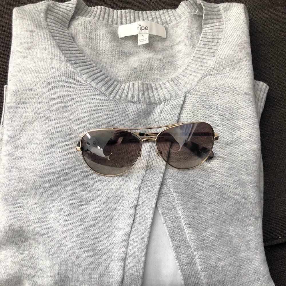 Ripe Maternity/nursing Sweater - size Small